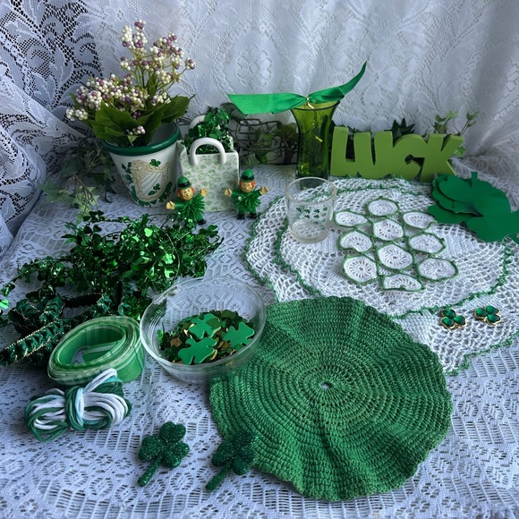 unknown Other - Box of Irish St Patrick’s Day Bundle